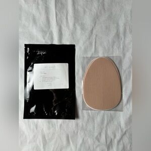 NWT Frederick's of Hollywood Lift Effect Breast Adhesive in Latte